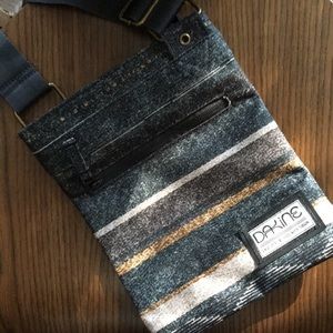 Dakine Jive crossbody bag